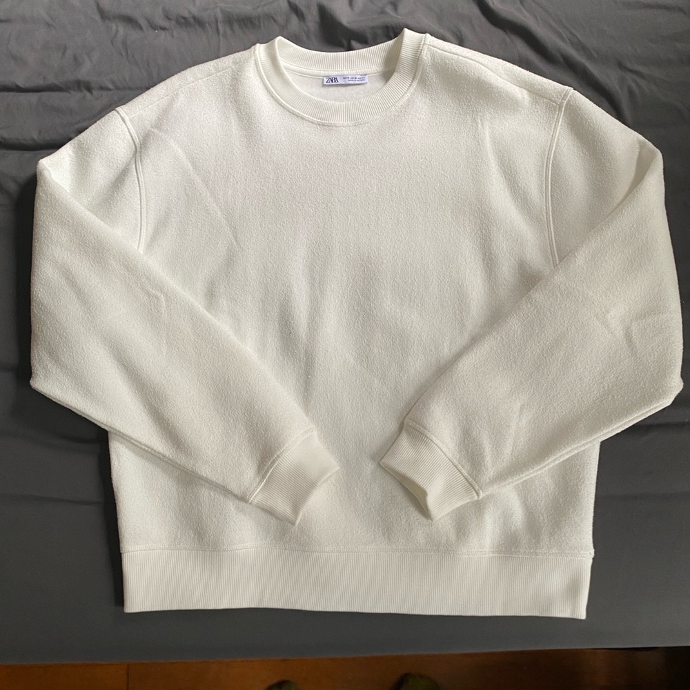 Zara Men's Cream Crewneck Sweater